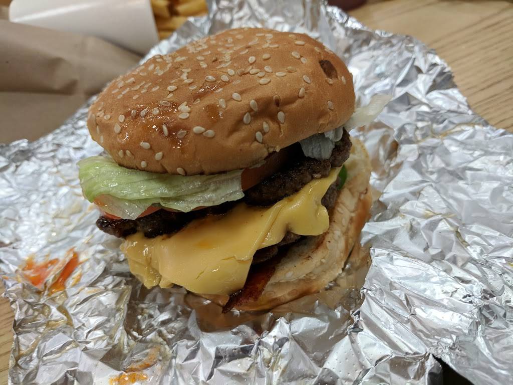 Five Guys | meal takeaway | 687 Lynnhaven Pkwy, Virginia Beach, VA 23452, USA | 7579952304 OR +1 757-995-2304