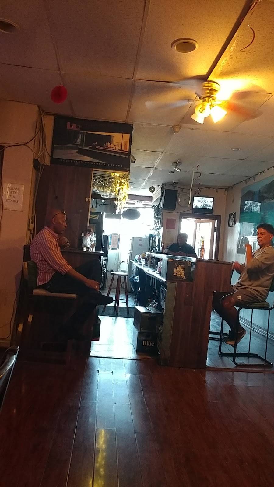 Blue Lagoon | restaurant | 2532 Eglinton Ave E, Scarborough, ON M1K 2R5, Canada | 4162642895 OR +1 416-264-2895