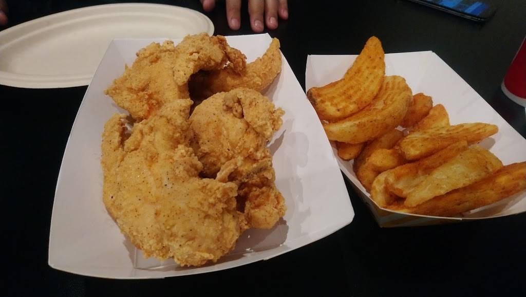 Apongs Philly Steak | restaurant | 71800 CA-111 Suite A122, Rancho Mirage, CA 92270, USA | 7605656773 OR +1 760-565-6773