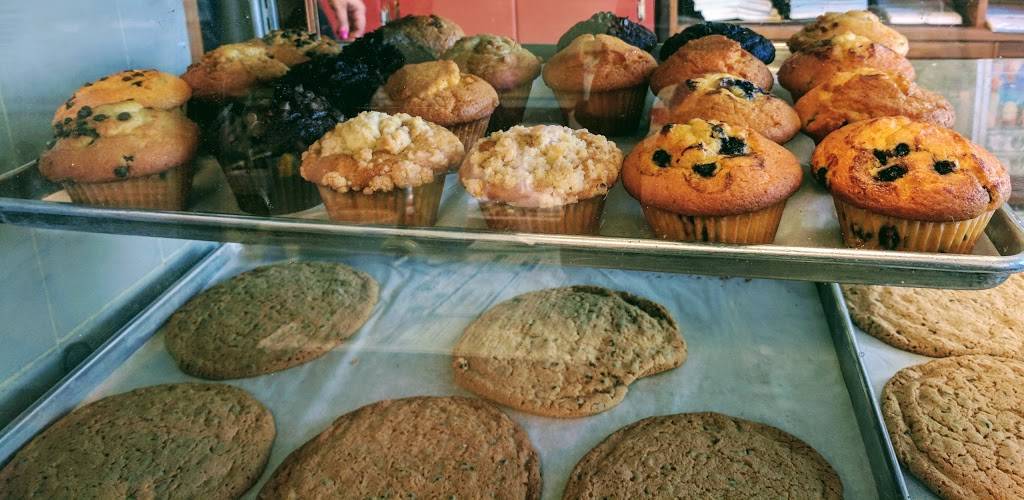 Jacquelines | restaurant | 138 Greenwood Ave, Bethel, CT 06801, USA | 2037925541 OR +1 203-792-5541