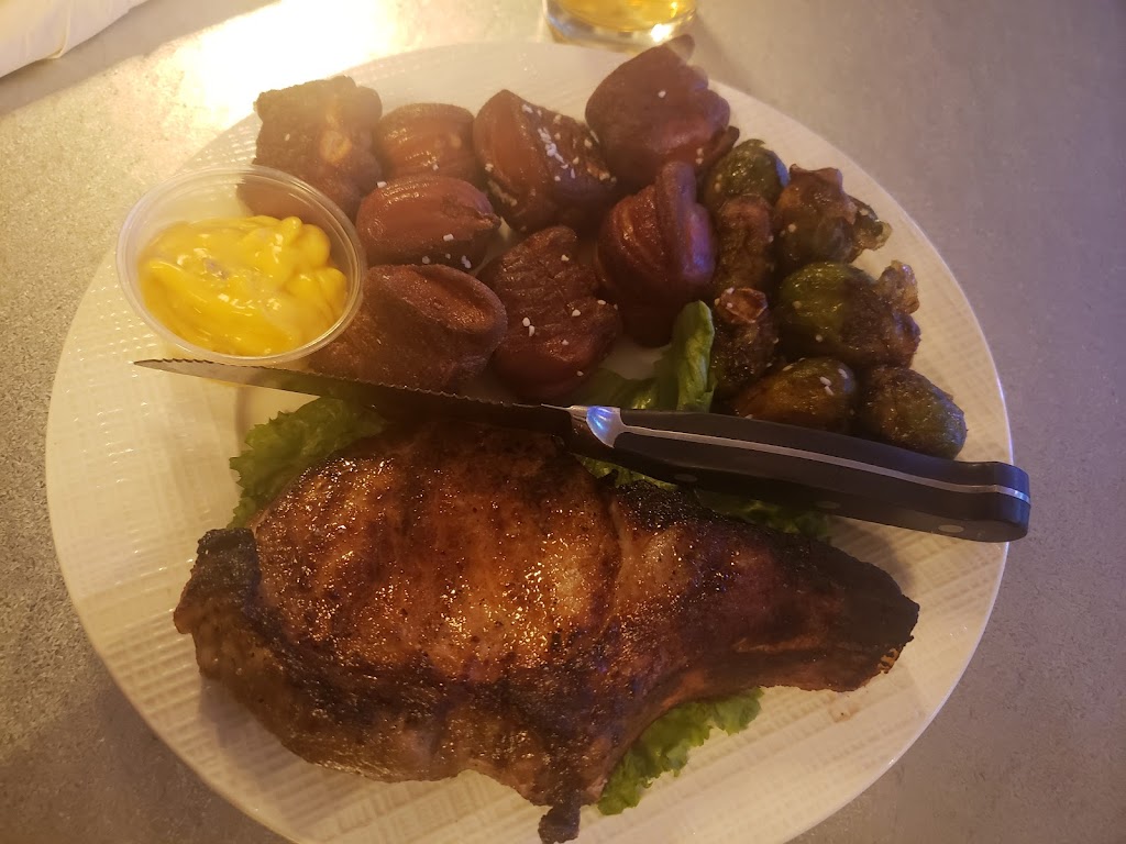 Ikes Bar and Grill | restaurant | 122 W 6th St, Cheyenne, WY 82007, USA | 3078297887 OR +1 307-829-7887