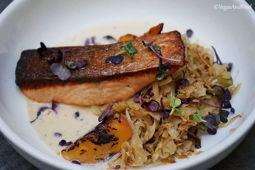 Wood & Vine | restaurant | 6280 Hollywood Blvd, Los Angeles, CA 90028, USA | 3233343360 OR +1 323-334-3360