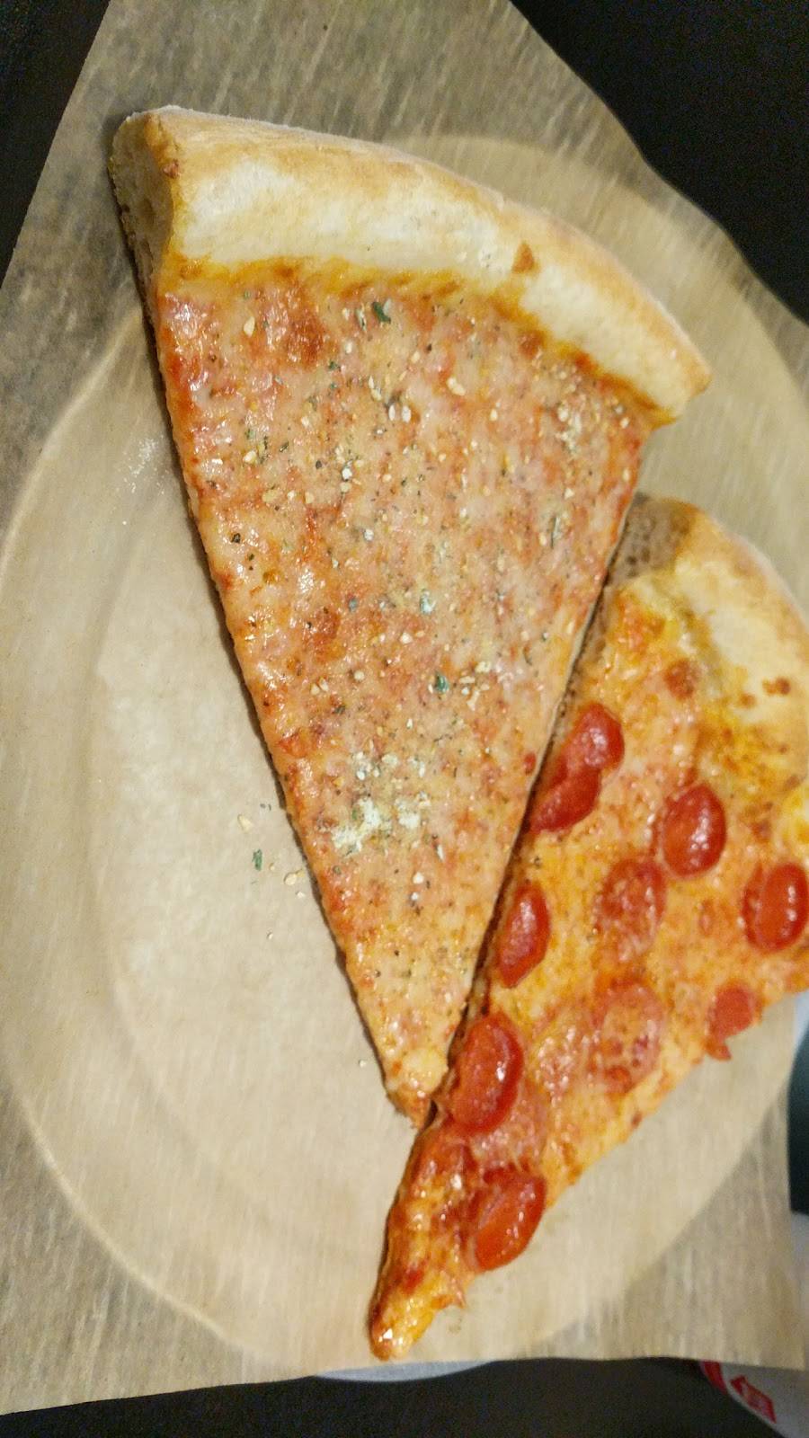 Flippin Pizza | restaurant | 800 W Broad St #103, Falls Church, VA 22046, USA | 7037528672 OR +1 703-752-8672