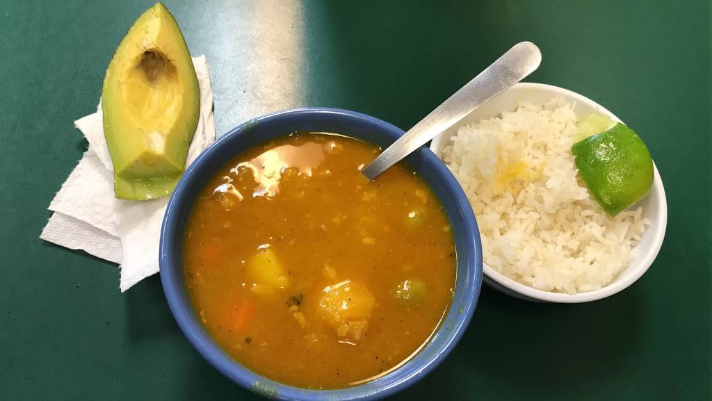 Arcoiris Latin Cuisine | restaurant | 4031 Palm Beach Blvd, Fort Myers, FL 33916, USA | 2396935005 OR +1 239-693-5005