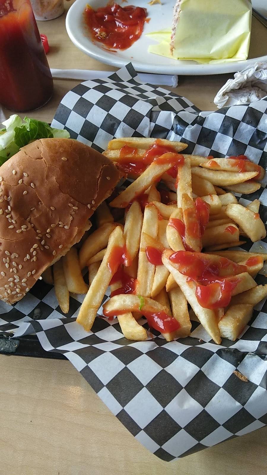 Hot Off The Grill | restaurant | 9945 Warner Ave, Fountain Valley, CA 92708, USA | 7145933000 OR +1 714-593-3000