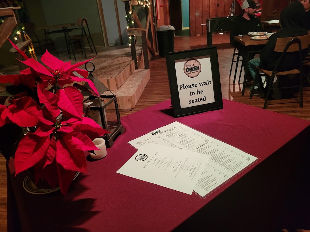 Brunos Cavern | restaurant | 126 Redwood Hwy, Cave Junction, OR 97523, USA | 5412294753 OR +1 541-229-4753