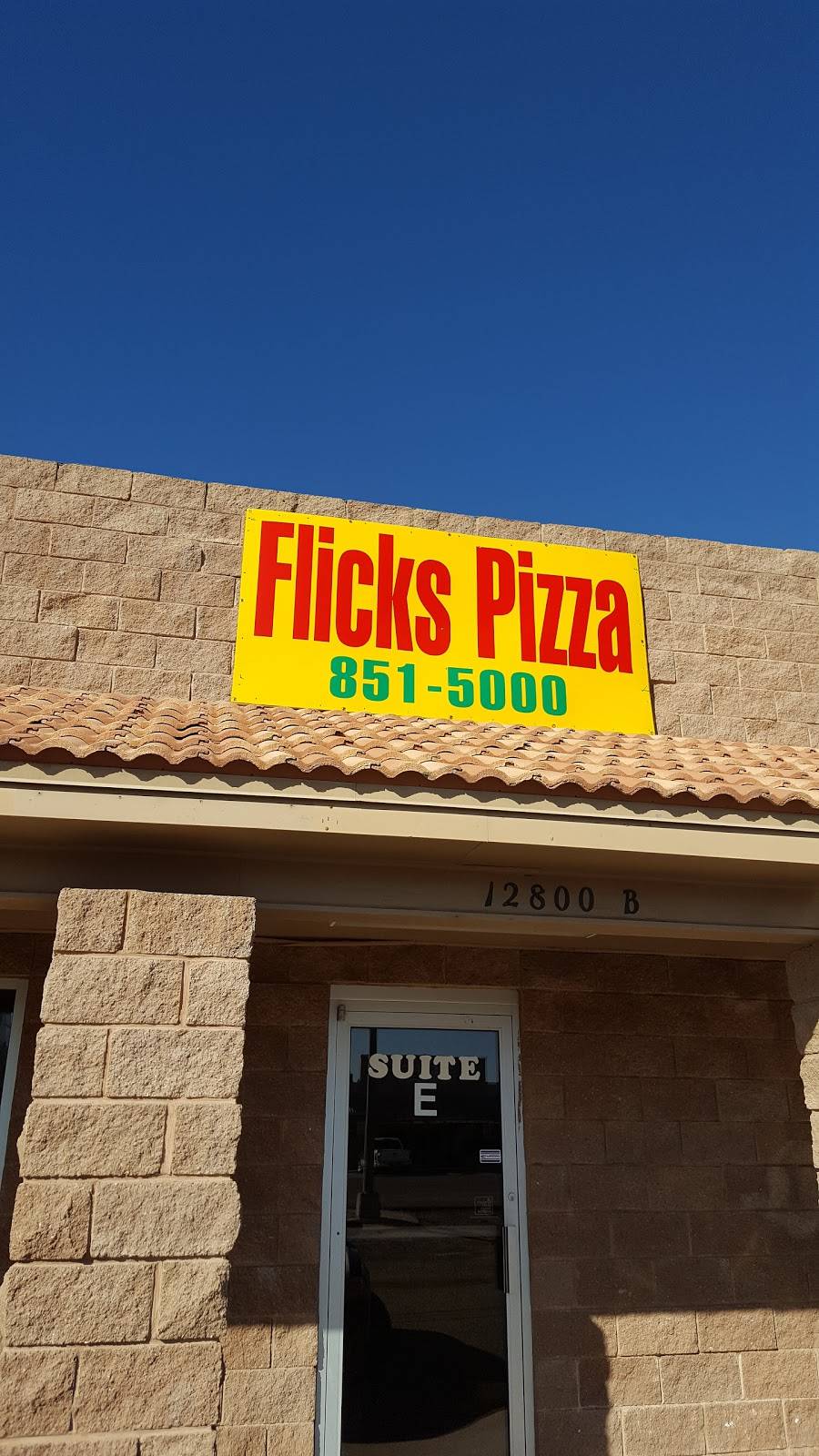 Flicks | restaurant | 12800 Alameda Ave, Clint, TX 79836, USA | 9158515000 OR +1 915-851-5000