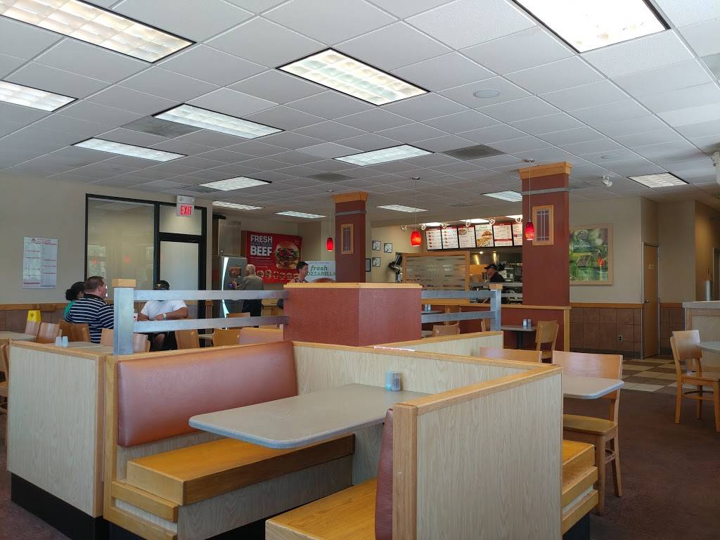Wendys | restaurant | 2570 Commerce Pkwy, Bunnell, FL 32110, USA | 3864373277 OR +1 386-437-3277