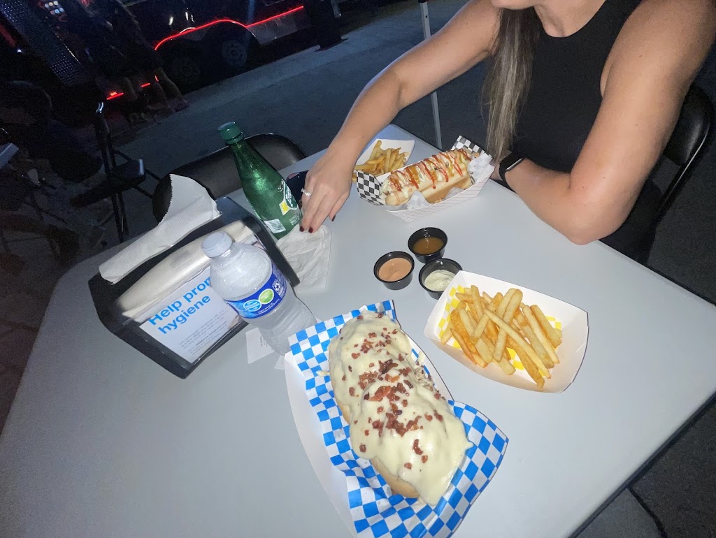 The Perros | meal takeaway | 2451 SE 4th Ave, Fort Lauderdale, FL 33316, USA | 9545407998 OR +1 954-540-7998