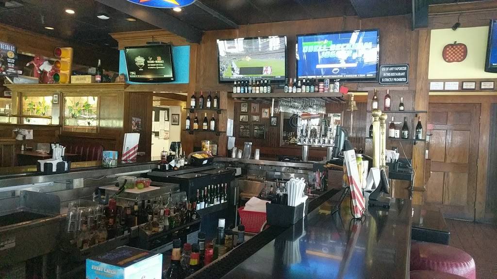 TGI Fridays | restaurant | 17427 Colima Rd, City of Industry, CA 91748, USA | 6268395044 OR +1 626-839-5044