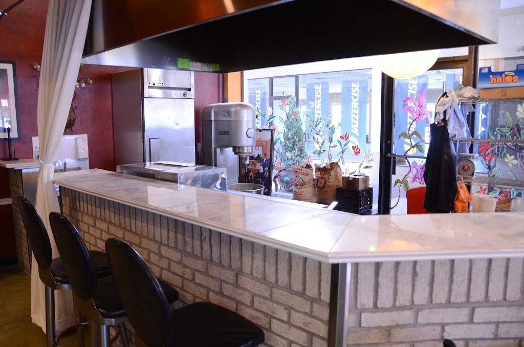 Shiraz Mediterranean Grill | restaurant | 2226 Holiday Manor Center #1, Louisville, KY 40222, USA | 5024269954 OR +1 502-426-9954