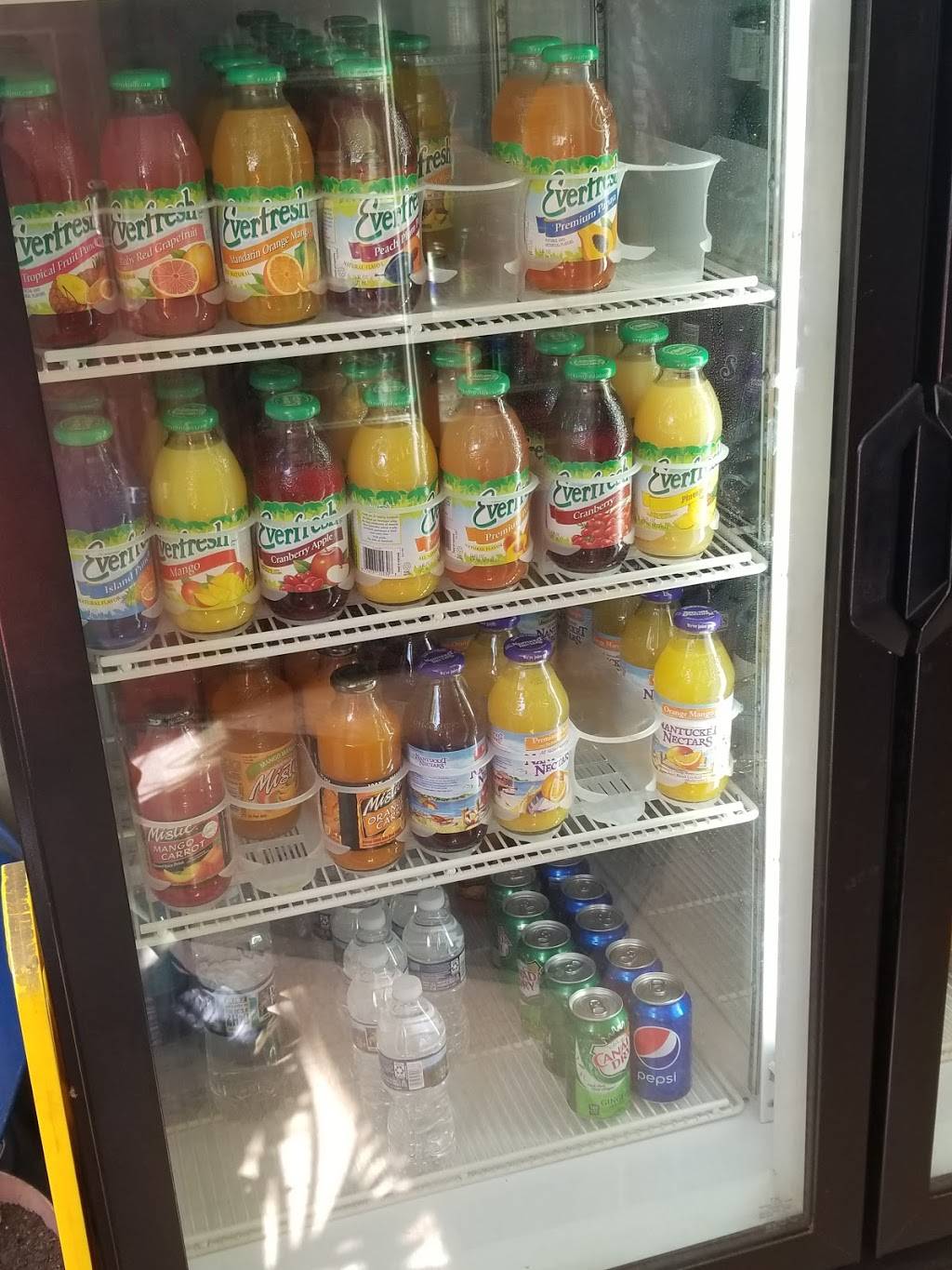 Ritas Place | restaurant | 2324 N Charles St, Baltimore, MD 21218, USA | 4102431984 OR +1 410-243-1984