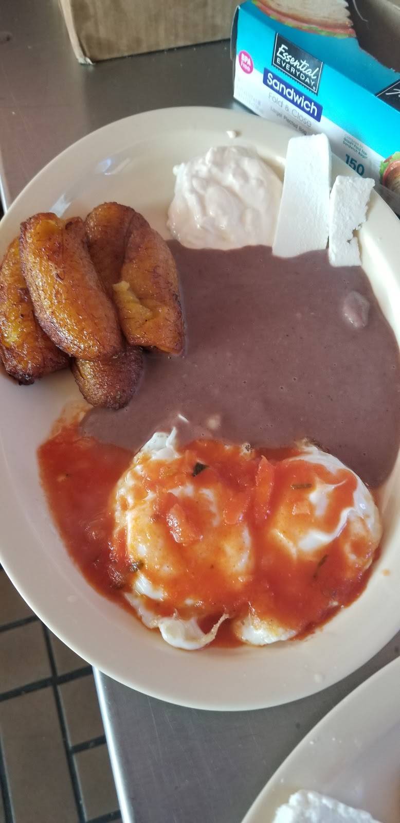 Pupuseria rosali | restaurant | 325 E Palmdale Blvd, Palmdale, CA 93550, USA | 6615266627 OR +1 661-526-6627