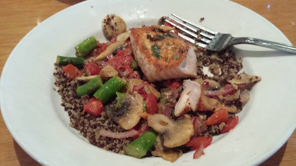 BJs Restaurant & Brewhouse | restaurant | 201 E Interstate 20, Arlington, TX 76018, USA | 8174655225 OR +1 817-465-5225