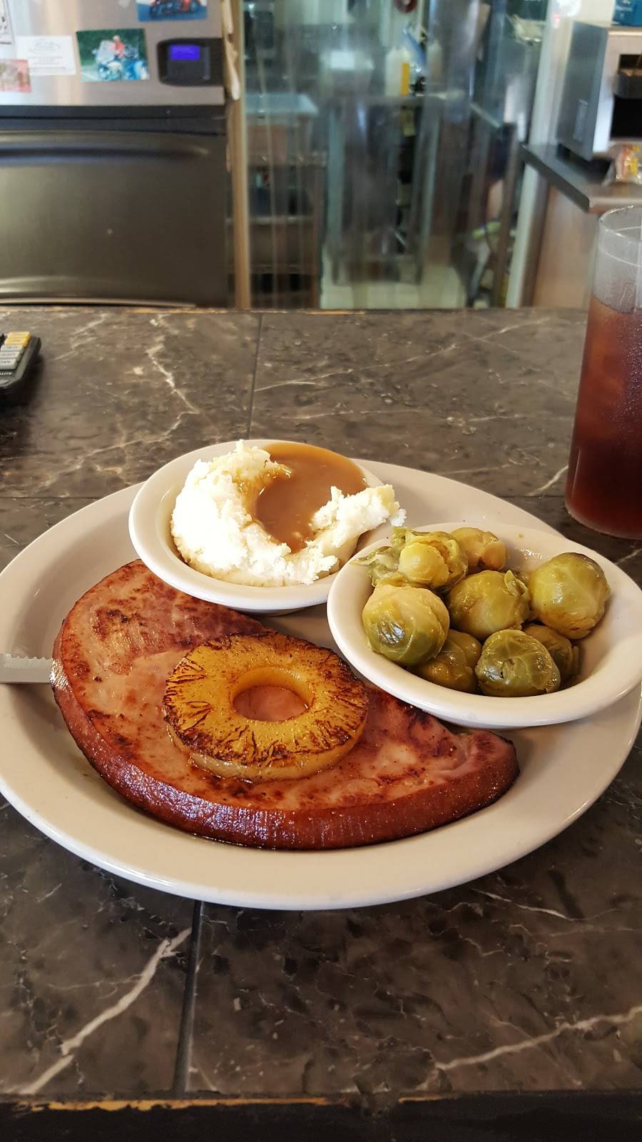 Highlands Restaurant | restaurant | 3066 S Florida Ave, Inverness, FL 34450, USA | 3523413030 OR +1 352-341-3030