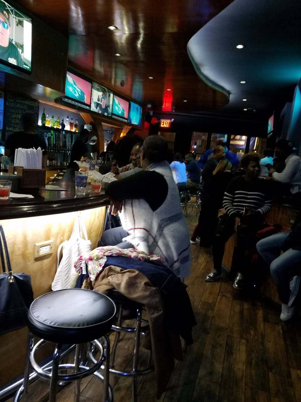 Bleachers | restaurant | 240 Flatbush Ave, Brooklyn, NY 11217, USA | 7188571111 OR +1 718-857-1111