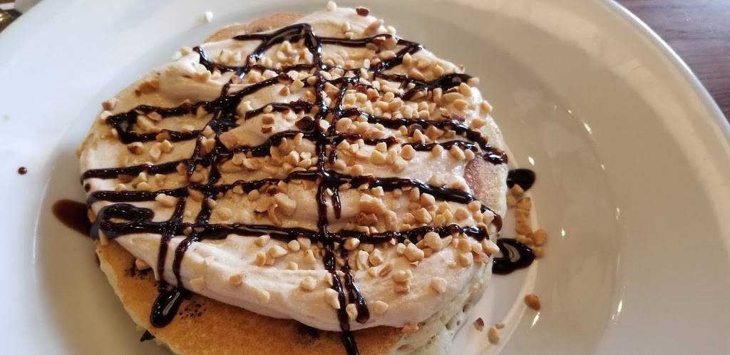 Dennys | restaurant | 102 Fore Dr, Wayland, MO 63472, USA | 6607541094 OR +1 660-754-1094