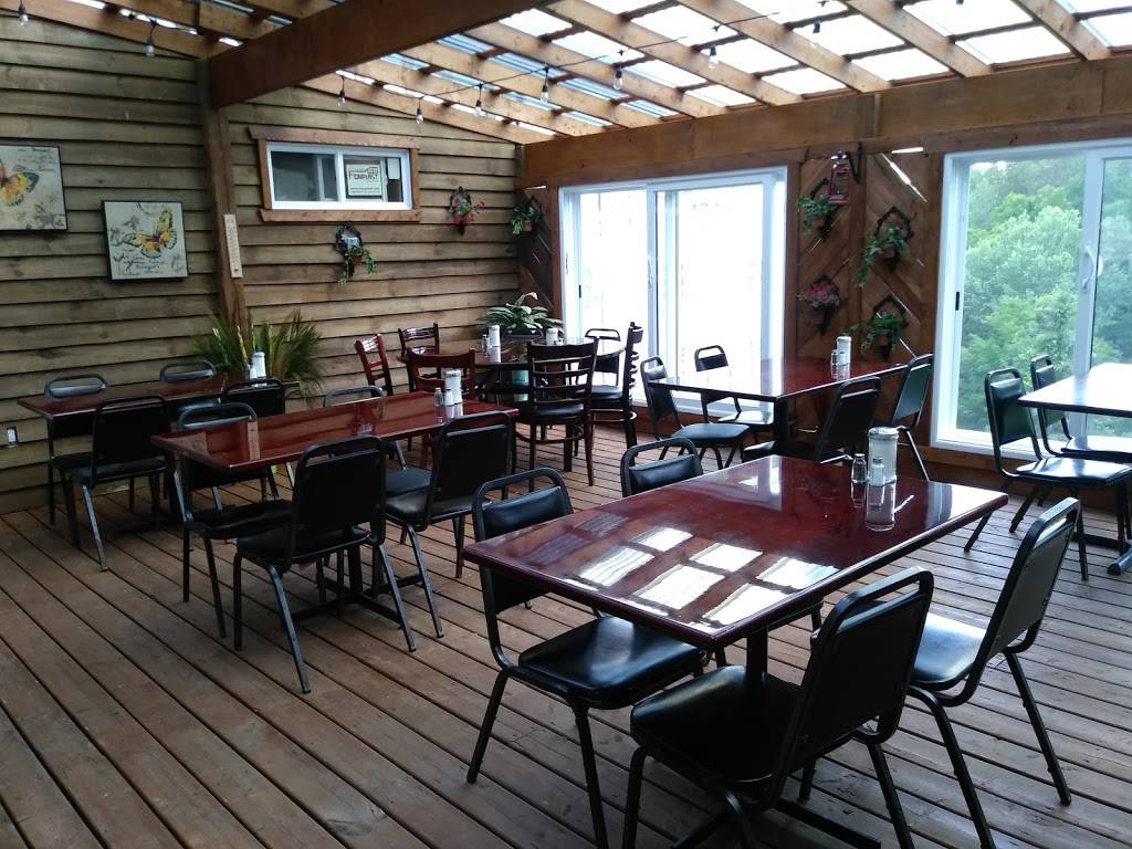 Restaurant Le Villageois | restaurant | 289 QC-323, Brébeuf, QC J0T 1B0, Canada | 8194258282 OR +1 819-425-8282