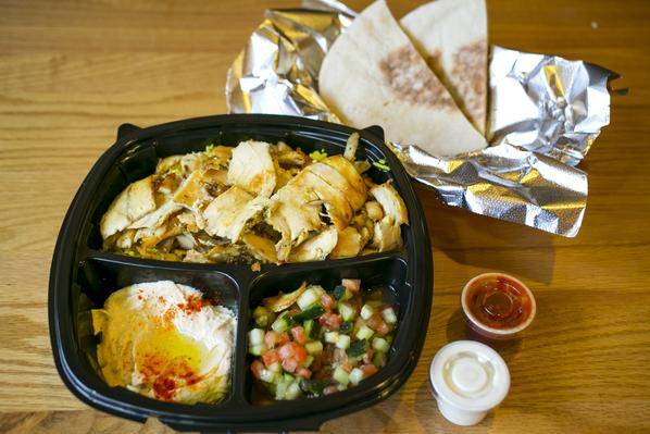 Zam Zam Middle Eastern Grill | restaurant | 3461 N Clark St, Chicago, IL 60657, USA | 8728023601 OR +1 872-802-3601