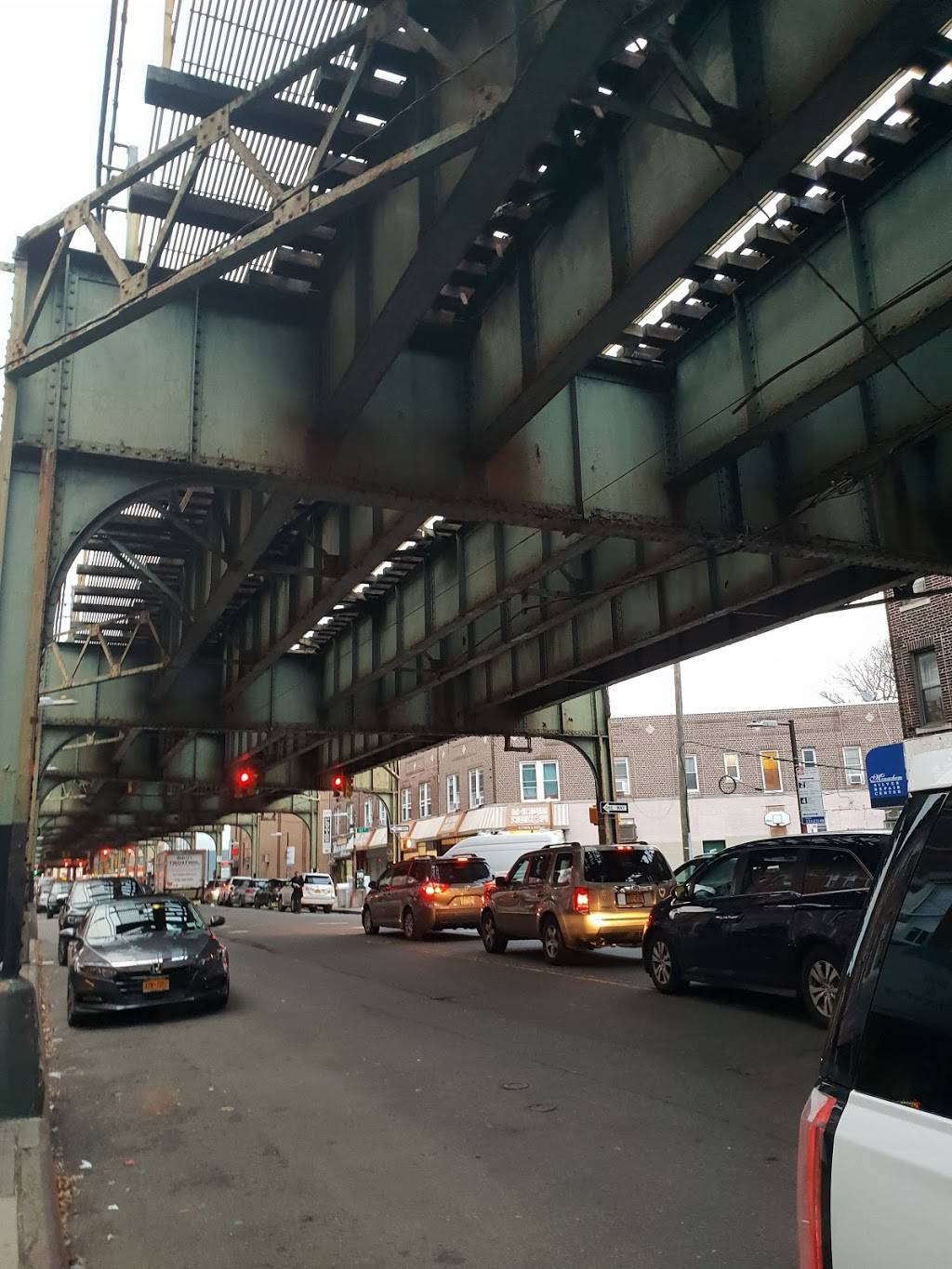 Hadar Geulah | restaurant | 5914 18th Ave, Brooklyn, NY 11204, USA | 7182362277 OR +1 718-236-2277