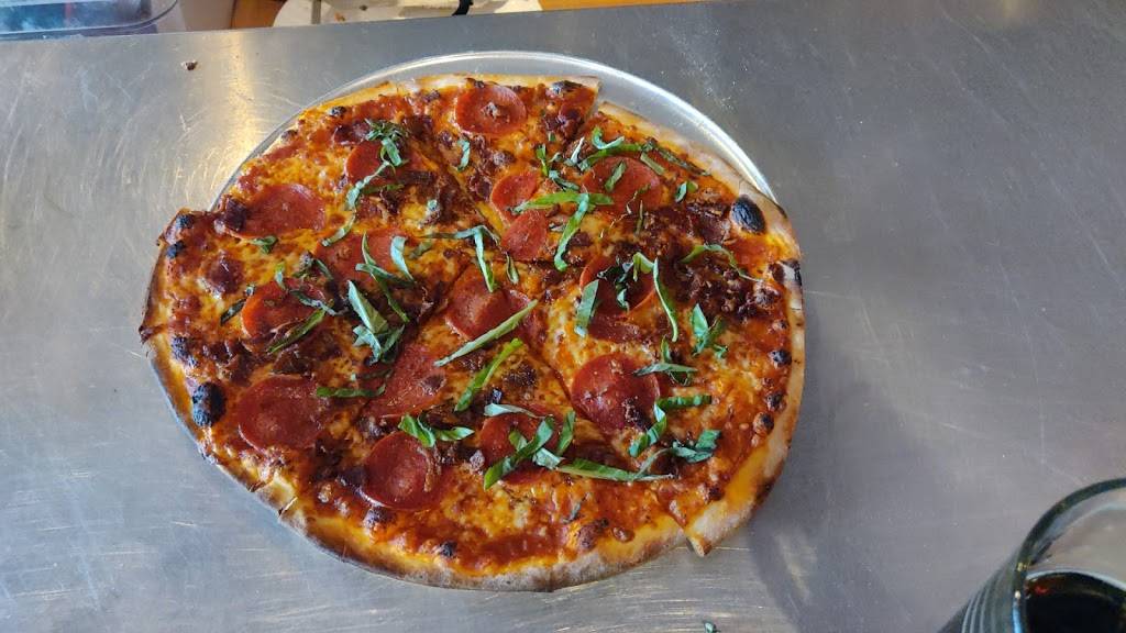 Greenville Avenue Pizza Company | restaurant | 1145 Peavy Rd, Dallas, TX 75218, USA | 2143242726 OR +1 214-324-2726