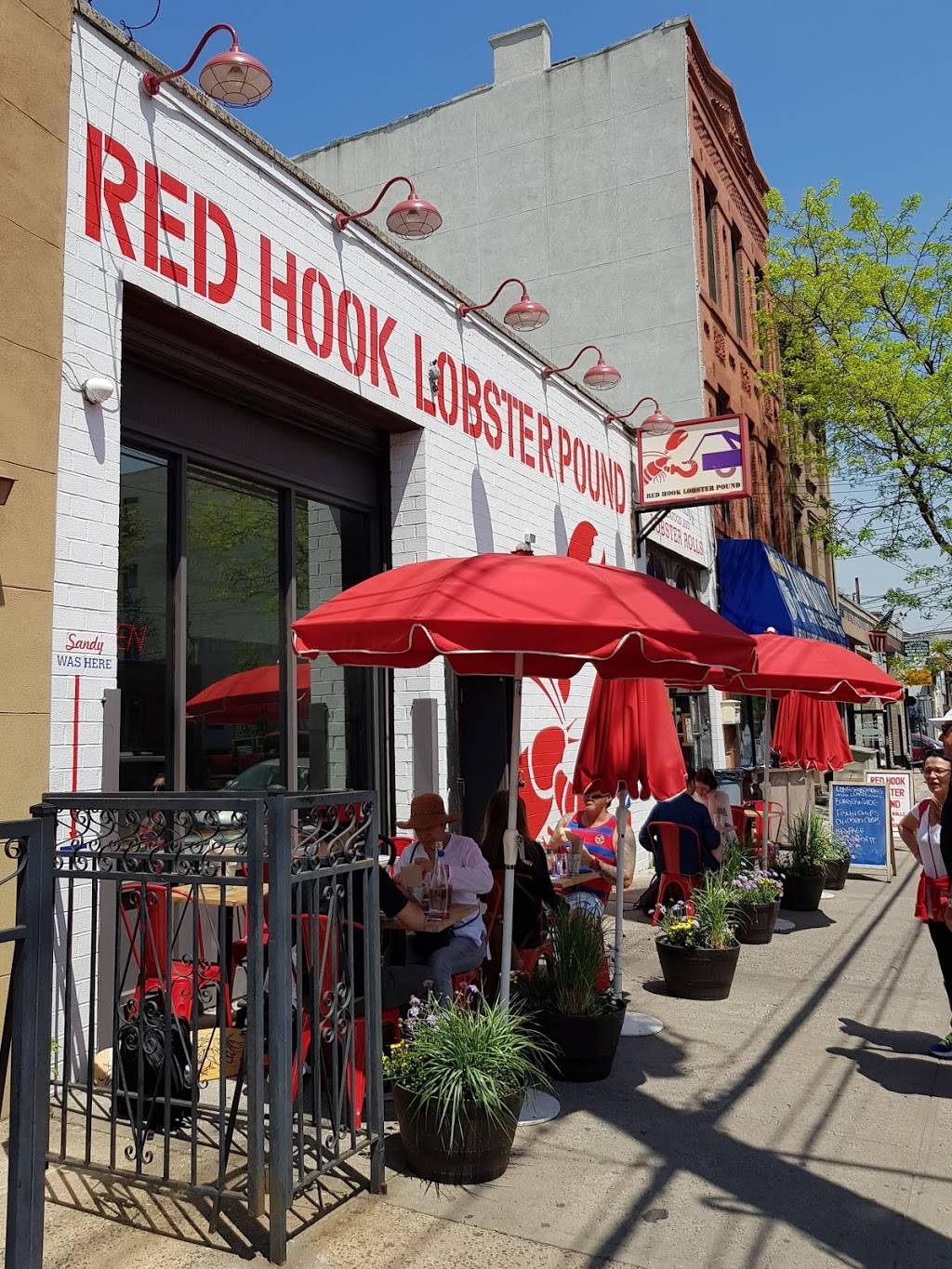 Red Hook Lobster Pound | restaurant | 284 Van Brunt St, Brooklyn, NY 11231, USA | 71885876504 OR +1 718-858-7650 ext. 4