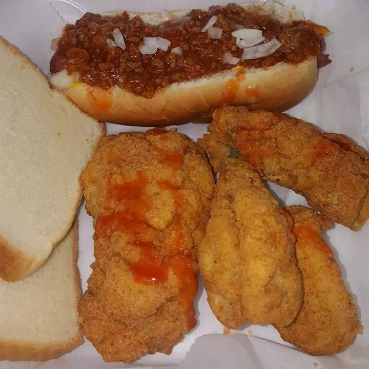 WJs Hot Chicken-N-Fish | restaurant | 201 W Broadway St, Johnsonville, SC 29555, USA | 8434834006 OR +1 843-483-4006