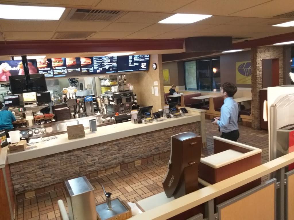 McDonalds | cafe | 645 Marine Dr, Astoria, OR 97103, USA | 5033254168 OR +1 503-325-4168