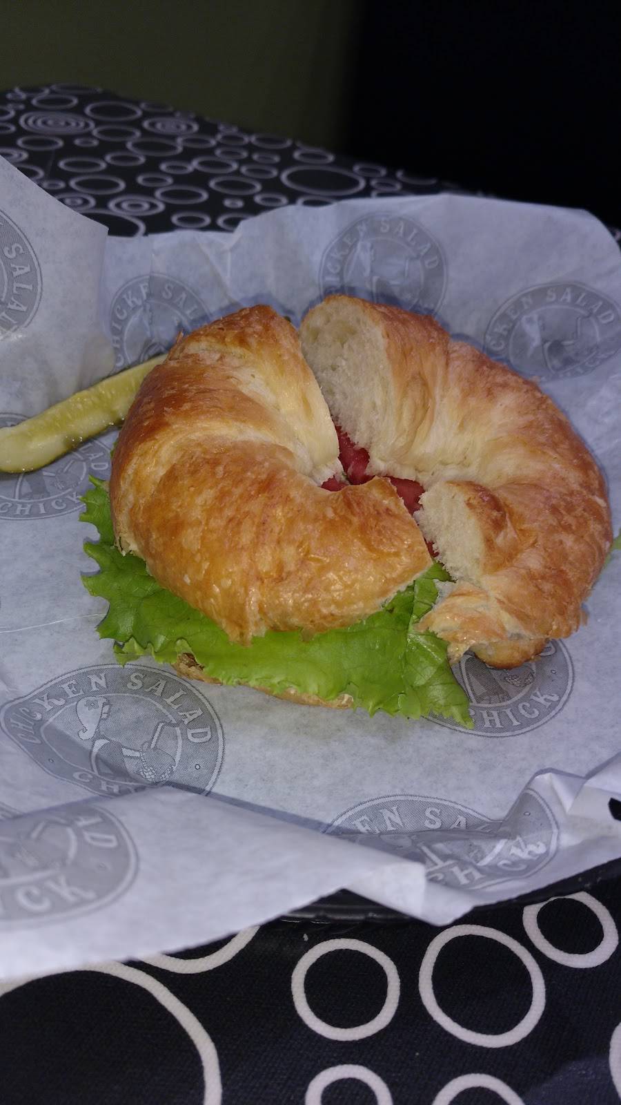 Chicken Salad Chick | restaurant | 3219 N Oak Street Extension, Valdosta, GA 31605, USA | 2299994621 OR +1 229-999-4621