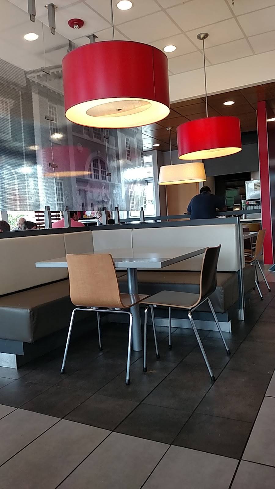 McDonalds | cafe | 110 Haynes St, Talladega, AL 35160, USA | 2563622448 OR +1 256-362-2448