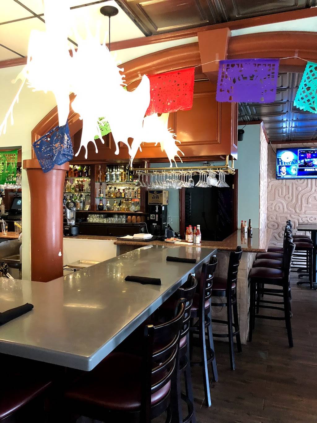 Mariscos La Sirenita | restaurant | 13727 Victory Blvd, Van Nuys, CA 91401, USA | 8183878285 OR +1 818-387-8285