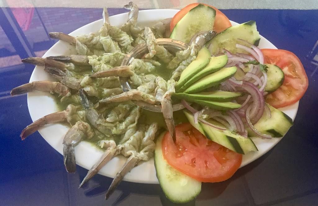 Mariscos Luna Bahia | restaurant | 6606 Pacific Blvd Suite 107, Huntington Park, CA 90255, USA | 3235872221 OR +1 323-587-2221