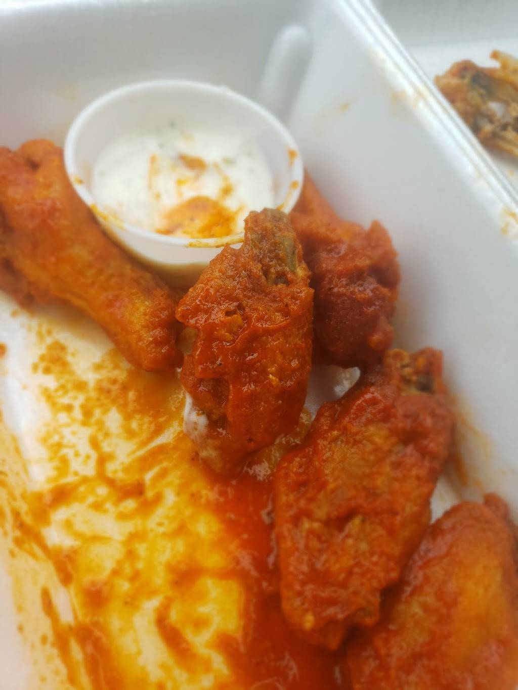 Americas Best Wings | restaurant | 655 W Illinois Ave #729, Dallas, TX 75224, USA | 9727077311 OR +1 972-707-7311