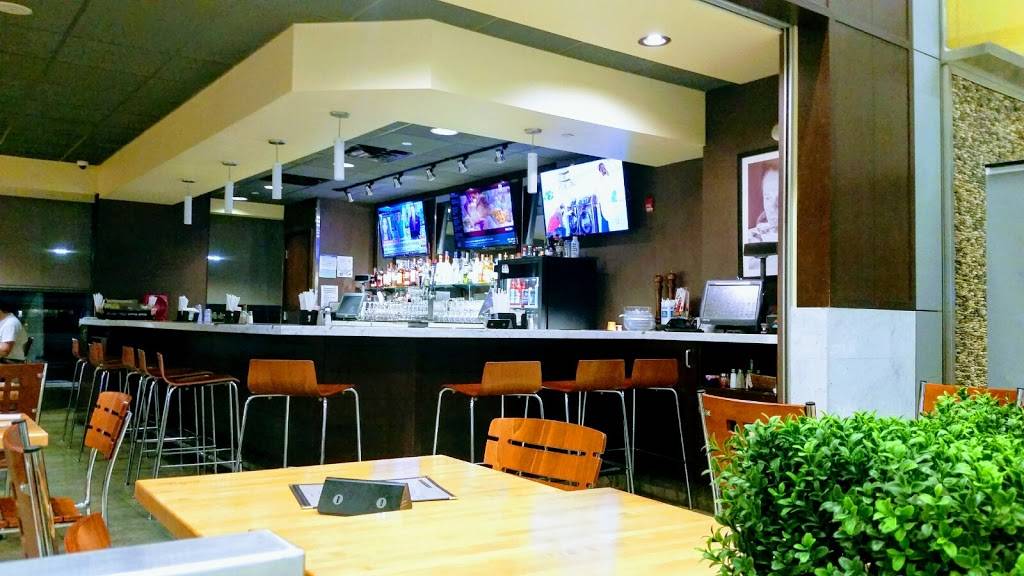 Wolfgang Puck Express | cafe | 7800 Col. H. Weir Cook Memorial Dr, Indianapolis, IN 46241, USA | 3172416224 OR +1 317-241-6224