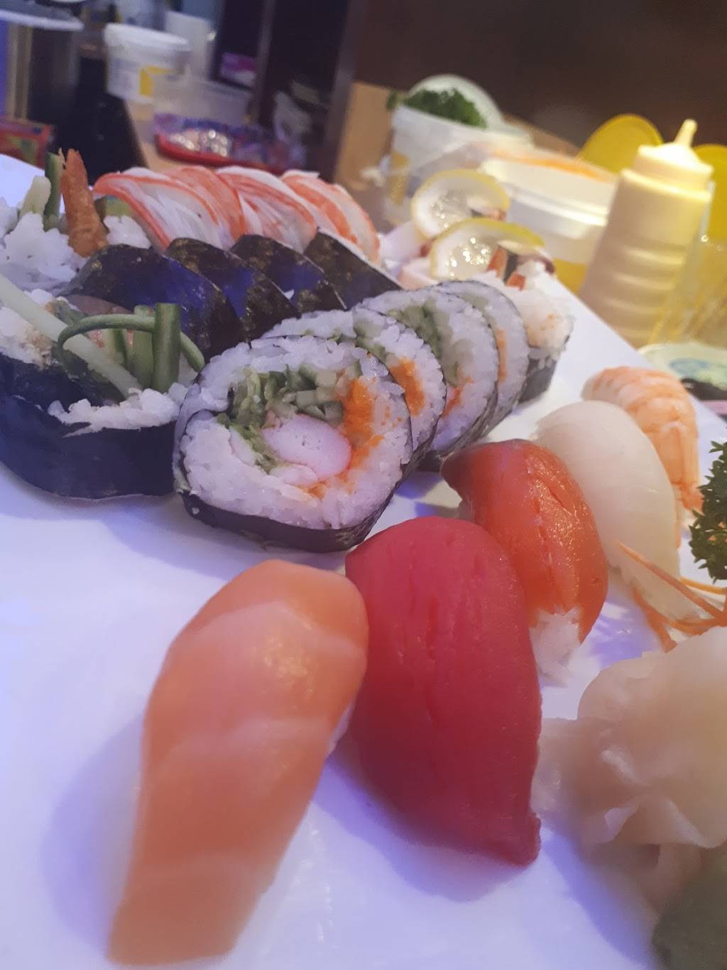 Mitosumo | restaurant | 1274 Boulevard des Seigneurs, Terrebonne, QC J6Y 1J3, Canada | 4509611001 OR +1 450-961-1001