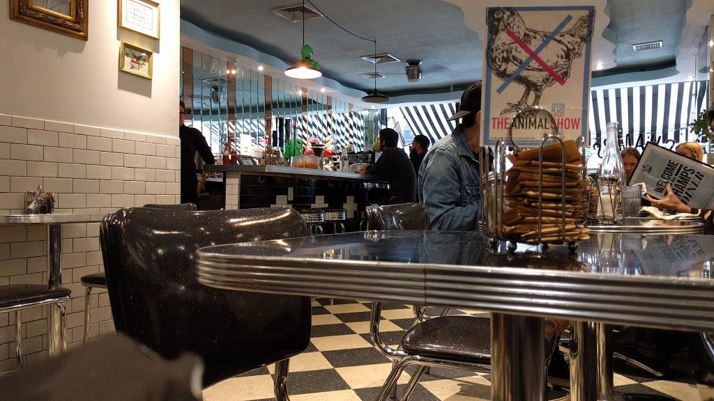 Champs Diner | restaurant | 197 Meserole St, Brooklyn, NY 11206, USA | 7185992743 OR +1 718-599-2743