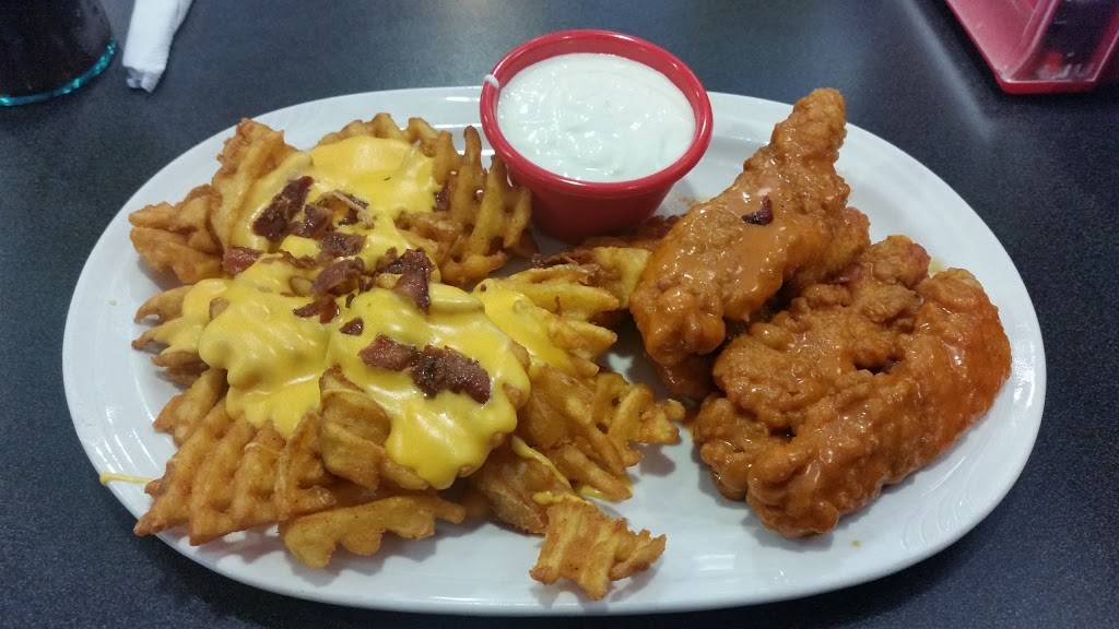 Friendlys | restaurant | 47 Long Pond Rd, Plymouth, MA 02360, USA | 5087462942 OR +1 508-746-2942