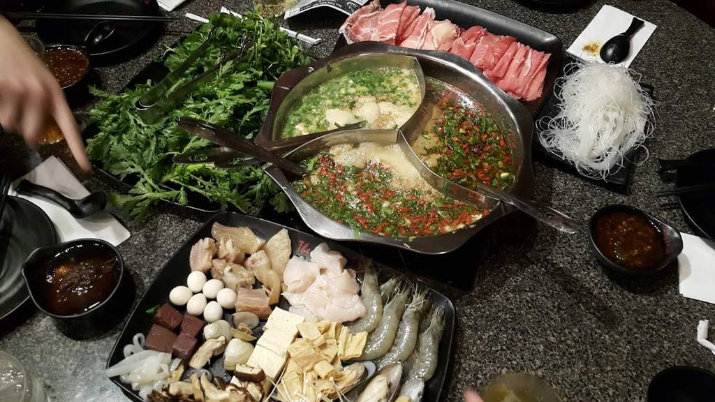 The Red Pot | restaurant | 12119 Brookhurst St, Garden Grove, CA 92840, USA | 7146367168 OR +1 714-636-7168