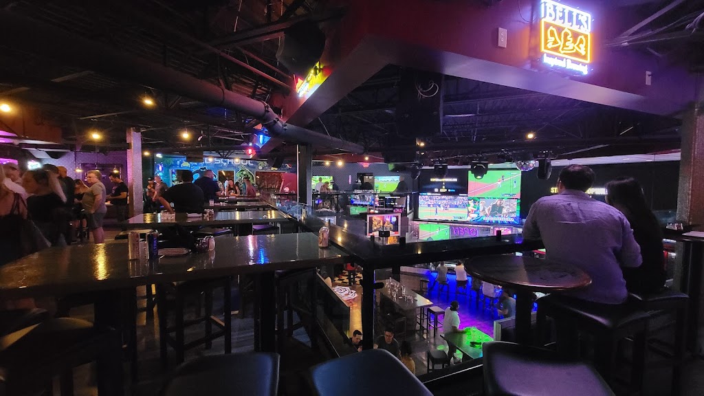 Bottle Rockets Bar | restaurant | 5800 Legacy Dr suite c-11, Plano, TX 75024, USA | 4698998855 OR +1 469-899-8855