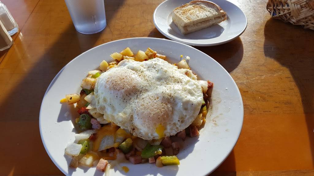 Aviators Restaurant-Catering | restaurant | 6151 Freeport Blvd, Sacramento, CA 95822, USA | 9164241728 OR +1 916-424-1728