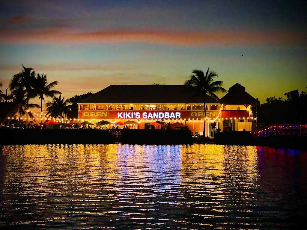 Kikis Sandbar & Grille | restaurant | 183 Barry Ave, Little Torch Key, FL 33042, USA | 3057807753 OR +1 305-780-7753