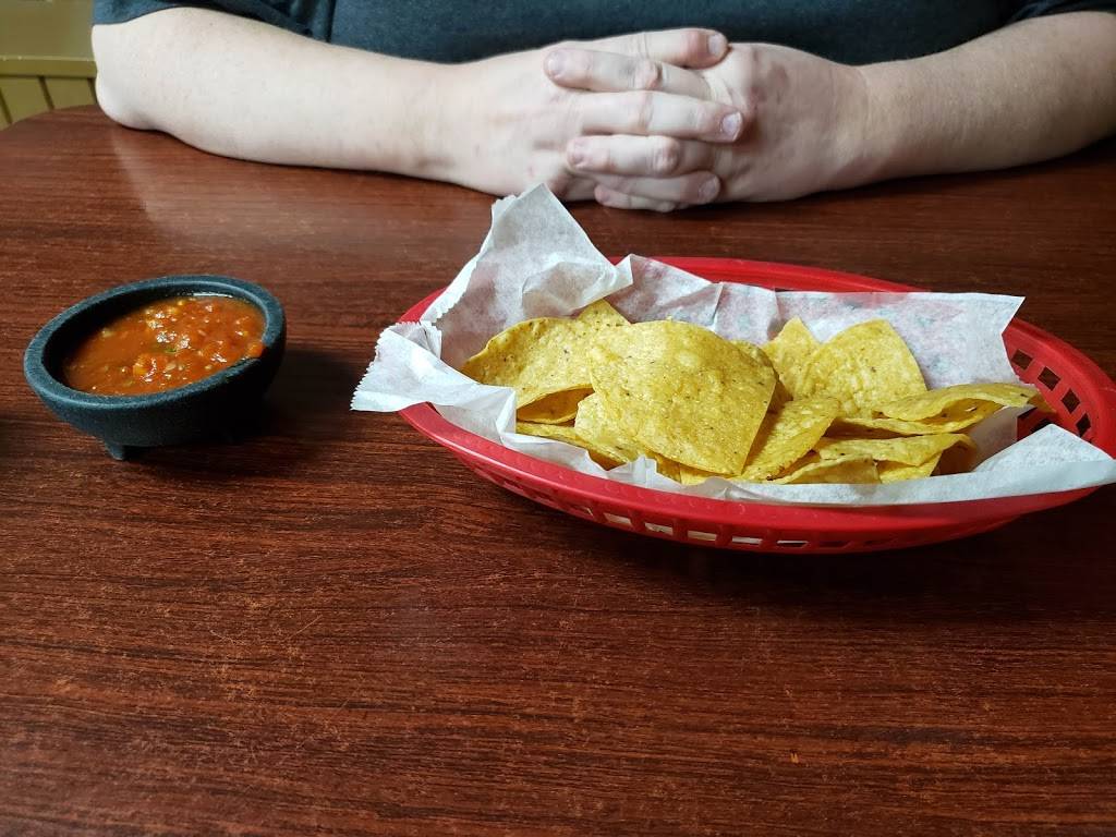 El Rey Burritos | restaurant | 1310 Grand Ave, West Des Moines, IA 50265, USA | 5152213577 OR +1 515-221-3577