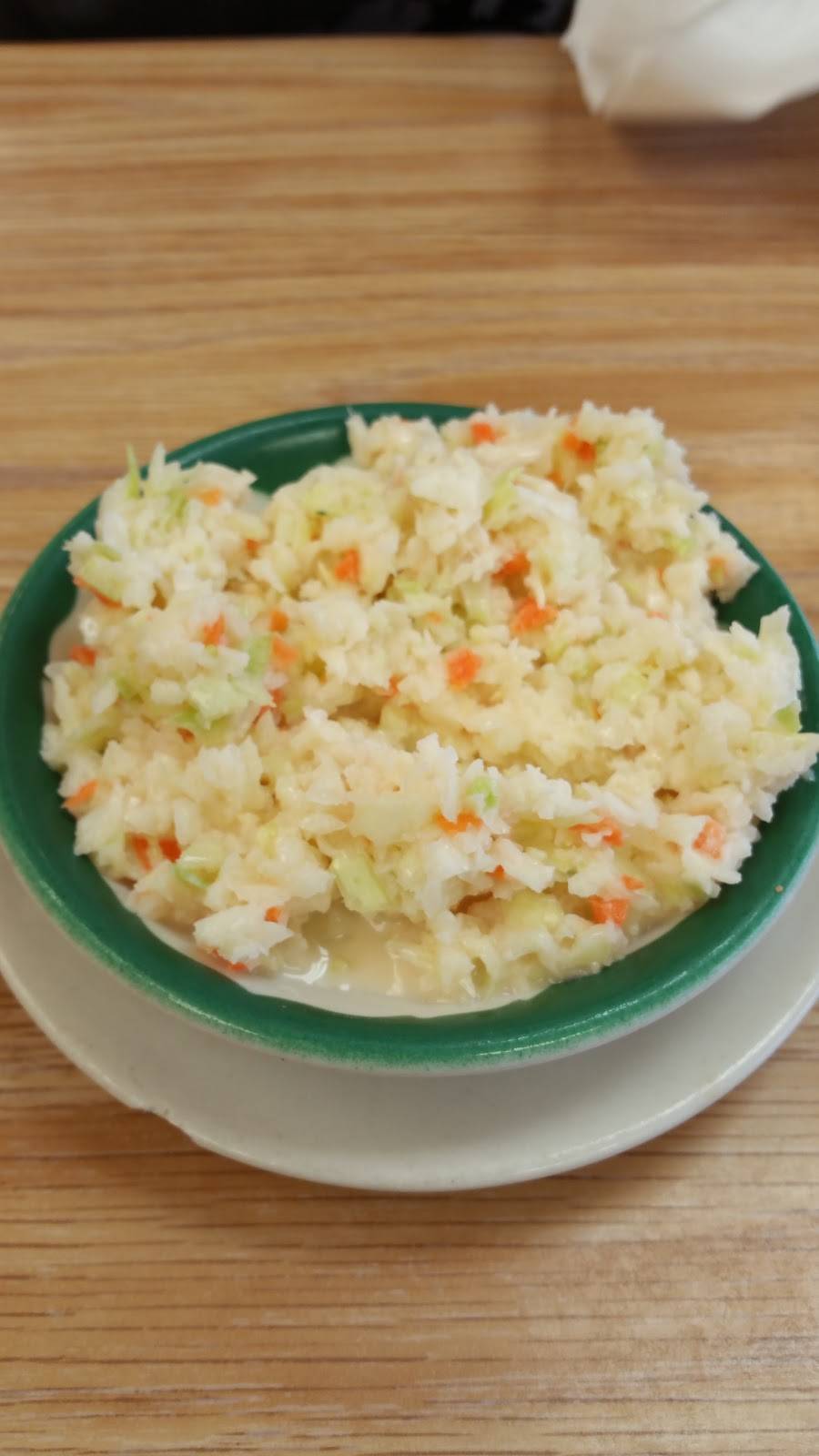 Smillies Family Restaurant | restaurant | 6557 PA-819, Mt Pleasant, PA 15666, USA | 7245475611 OR +1 724-547-5611