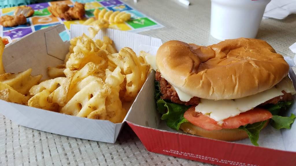 Chick-fil-A | restaurant | 2005 MacLand Crossing Cir SW, Marietta, GA 30008, USA | 6783555297 OR +1 678-355-5297