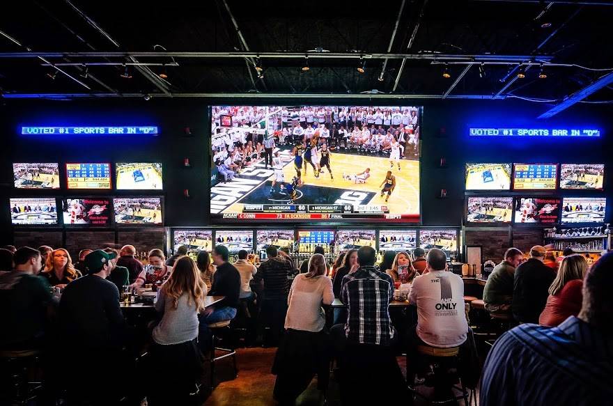 Ciccarellis Sports Bar Theater | restaurant | 46793 Hayes Rd, Shelby Charter Twp, MI 48315, USA | 5862472223 OR +1 586-247-2223