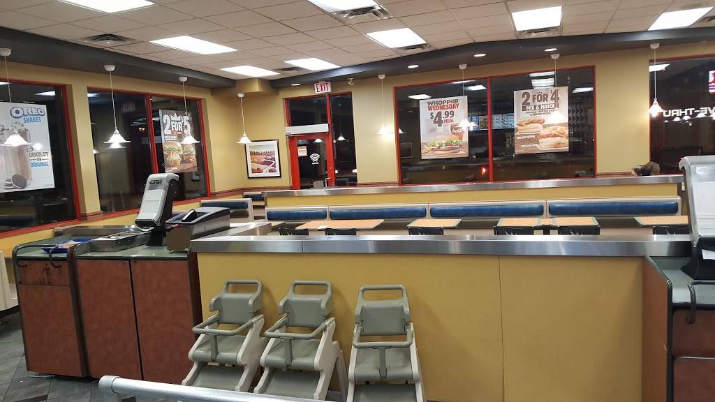 Burger King | restaurant | 199 Montreal Rd, Vanier, ON K1L 6E2, Canada | 6137447016 OR +1 613-744-7016