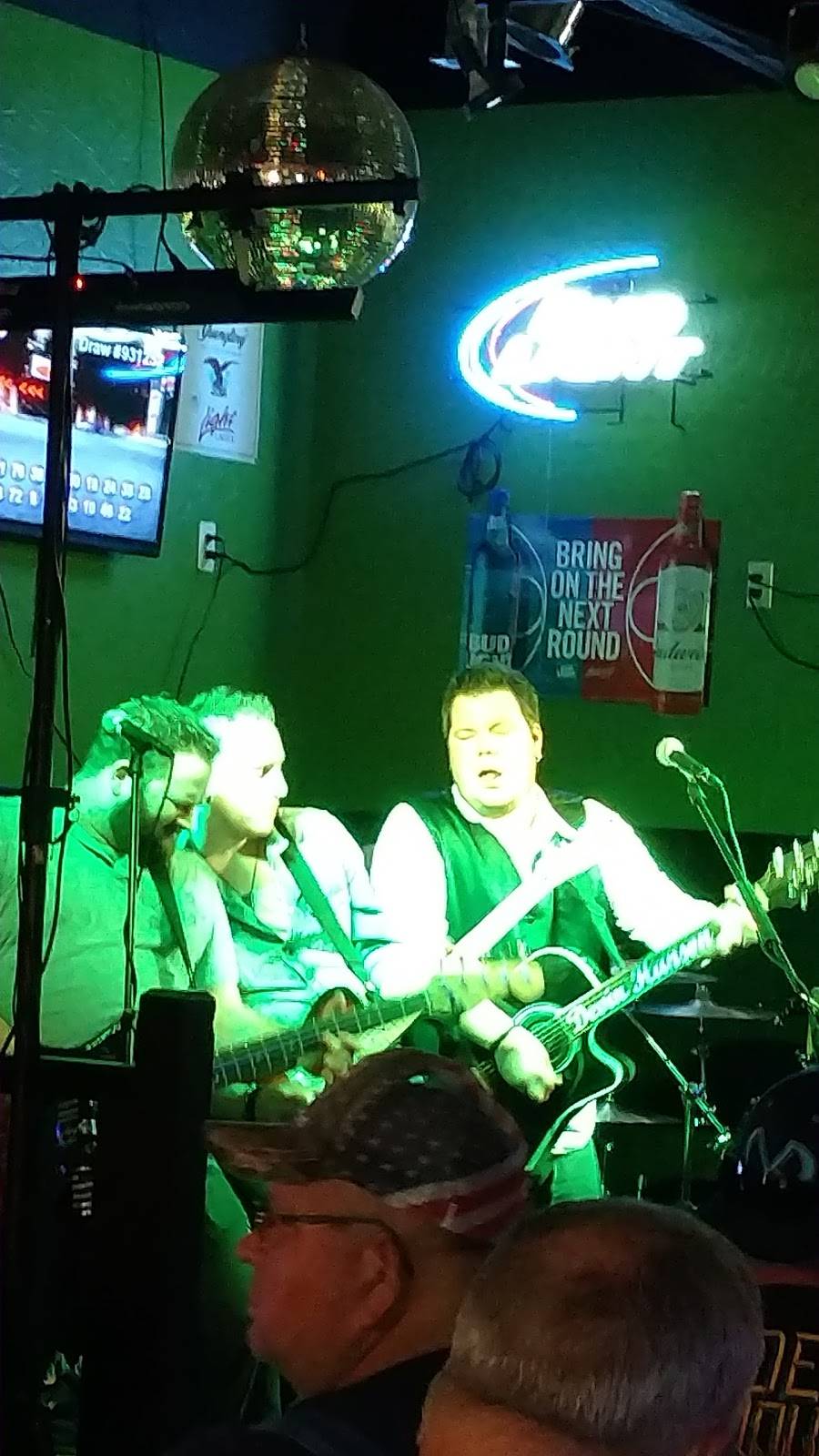 C.J. OMalleys Irish Pub | restaurant | 682 Corylus Dr SW, Pataskala, OH 43062, USA | 7409642111 OR +1 740-964-2111