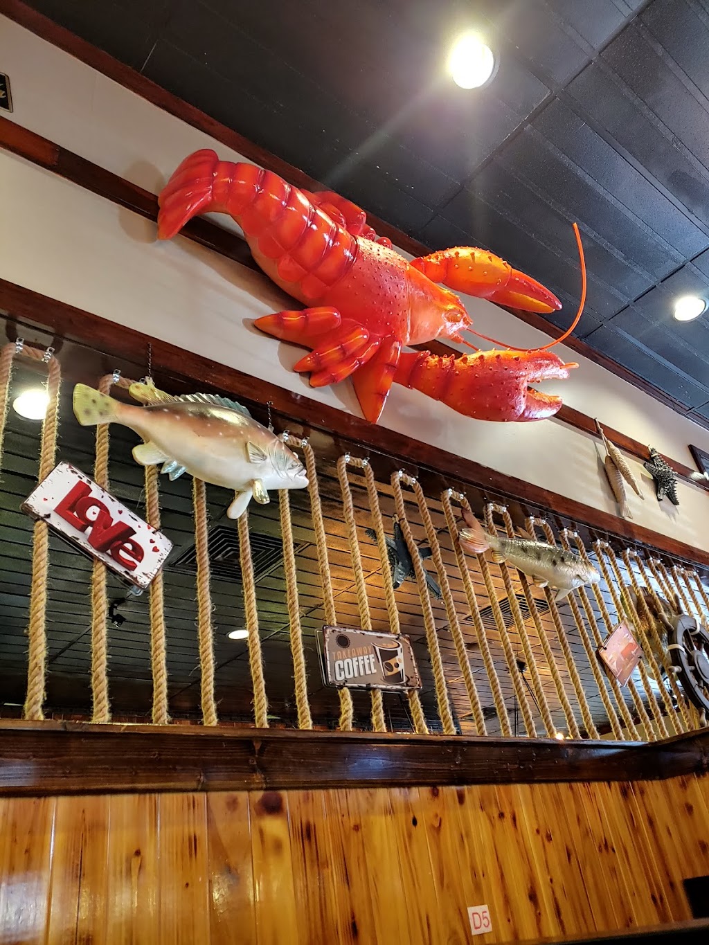 The Mighty Crab | restaurant | 4101 Pecanland Mall Dr, Monroe, LA 71203, USA | 3188075999 OR +1 318-807-5999