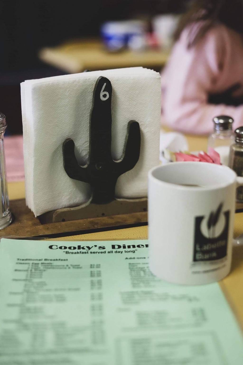 Cookys | restaurant | 111 W Magnolia St, Cherokee, KS 66724, USA | 6204579650 OR +1 620-457-9650