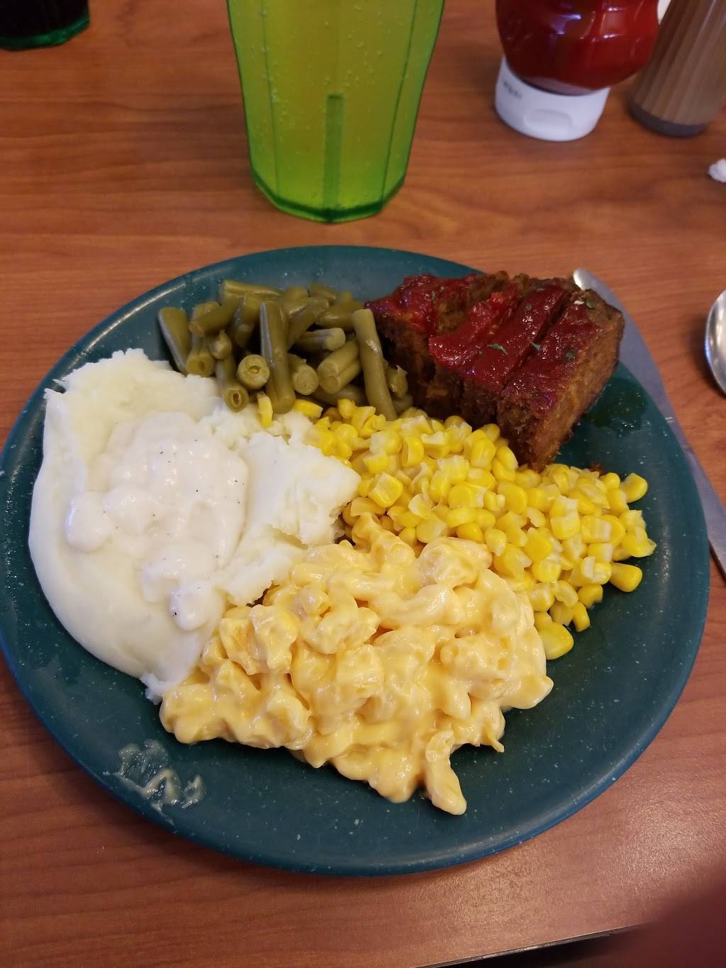 Ponderosa | restaurant | 1001 W Morton Ave, Jacksonville, IL 62650, USA | 2172452445 OR +1 217-245-2445